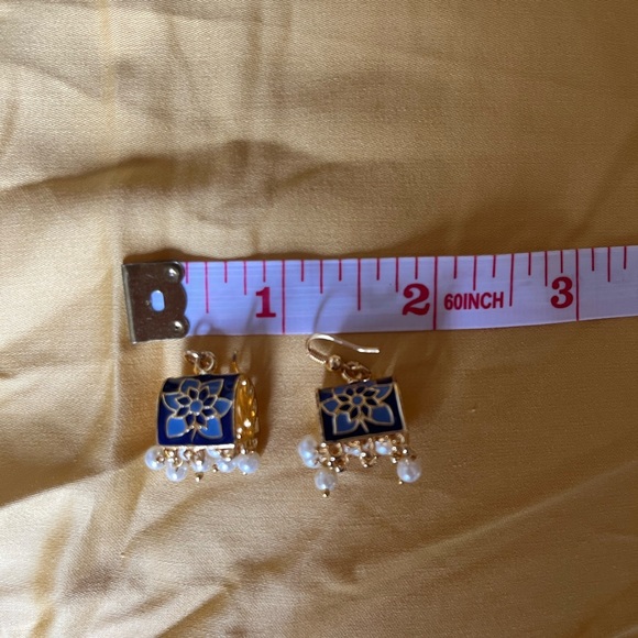 2 pairs of authentic Indian jhumka earrings - Picture 11 of 13